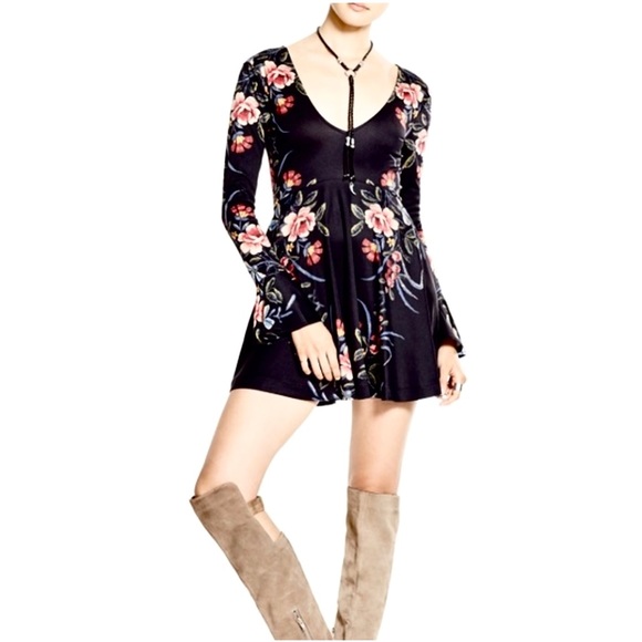 Free People Fit Flare Short Black Open Back Bell Sleeve Floral Dress Size S - Picture 11 of 13